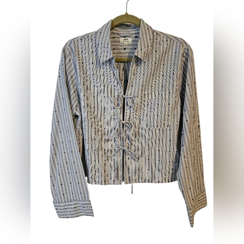 AERIE Woman's Striped Blue tie closure Shirt size S